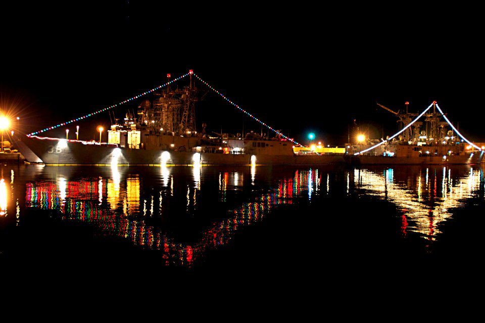 Defense.gov News Photo 101215-N-1522S-199 - The guided-missile frigates USS Underwood FFG 36 and USS Halyburton FFG 40 are decorated with lights for a holiday lighting contest at Naval