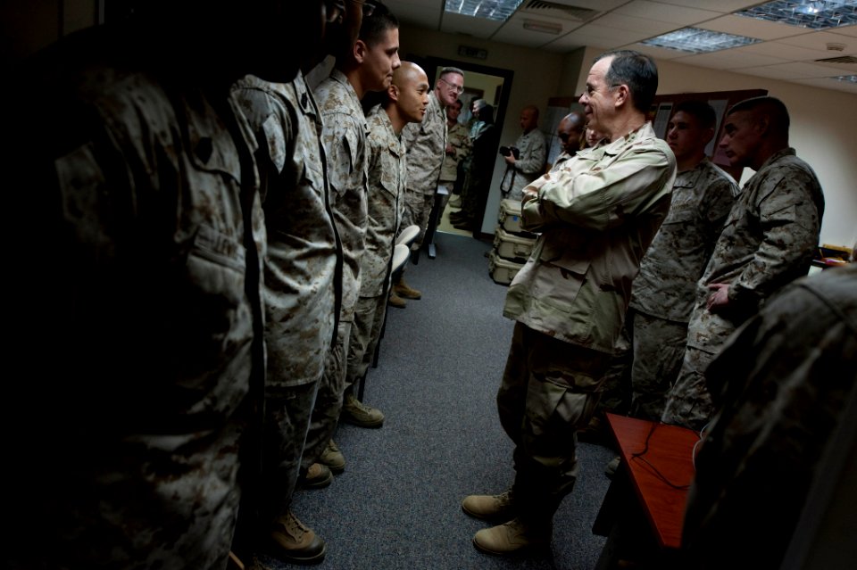 Defense.gov News Photo 110225-N-TT977-158 - Chairman of the Joint Chiefs of Staff Adm. Mike Mullen U.S. Navy speaks with U.S. Marines assigned to U.S. Marine Corps Forces Central Command