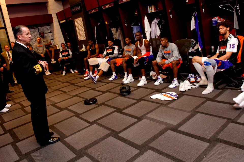 Defense.gov News Photo 110310-N-TT977-397 - Chairman of the Joint Chiefs of Staff Adm. Mike Mullen U.S. Navy speaks with members of the Phoenix Suns basketball team at Sun Stadium in