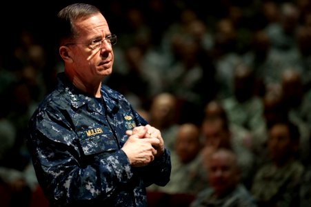 Defense.gov News Photo 110310-N-TT977-128 - Chairman of the Joint Chiefs of Staff Adm. Mike Mullen U.S. Navy addresses students assigned to the U.S. Army Sergeants Major Academy at Fort