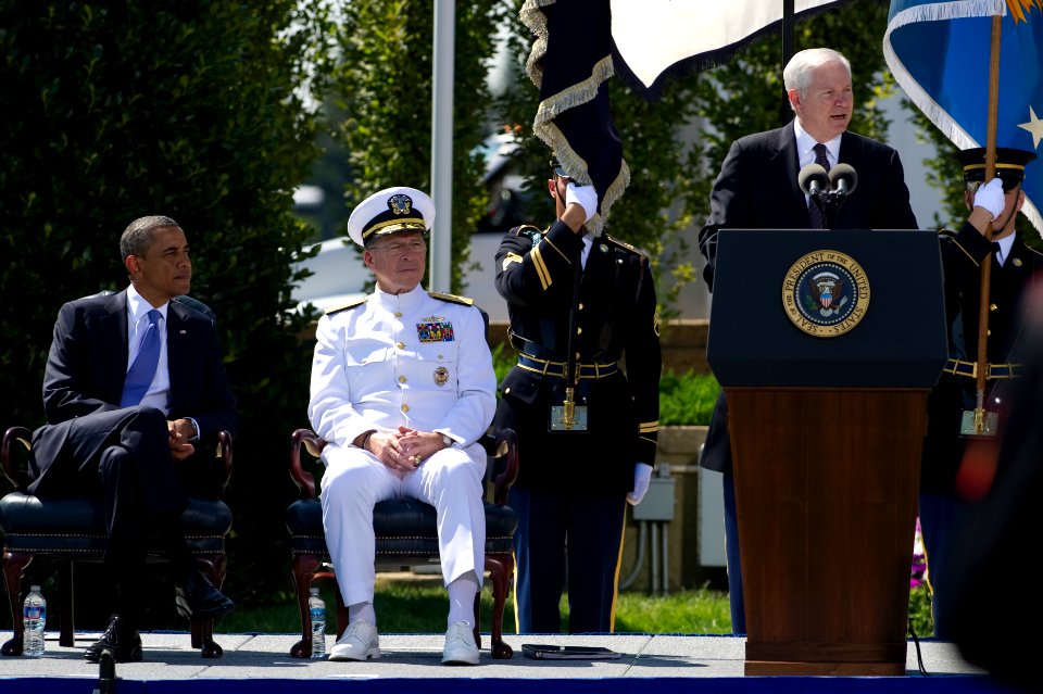Defense.gov News Photo 110630-N-TT977-140 - President Barack Obama and Chairman of the Joint Chiefs of Staff Adm. Mike Mullen listen as Secretary of Defense Robert M. Gates addresses audience
