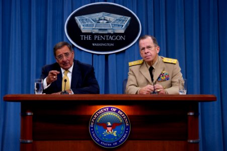 Defense.gov News Photo 110920-N-TT977-251 - Secretary of Defense Leon E. Panetta and Chairman of the Joint Chiefs of Staff Adm. Mike Mullen U.S. Navy conduct a press briefing at the Pentagon photo