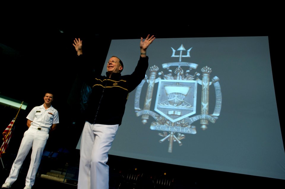 Defense.gov News Photo 110921-N-TT977-245 - U.S. Navy Adm. Mike Mullen chairman of the Joint Chiefs of Staff thanks the midshipmen after receiving a gift from Midshipman 1st Class Jonathan
