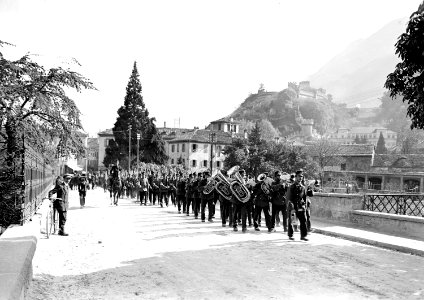 Defilee der Gebirgsinfanteristen in Bellinzona - CH-BAR - 3239562
