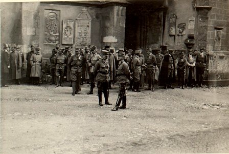Defilierung der Stabskompagnie. Aufgen. am 18. August 1916. (BildID 15479901)