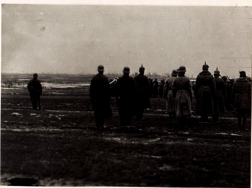 Defilierung der deutschen Truppen bei der 2.Infanteriedivision (BildID 15708994)