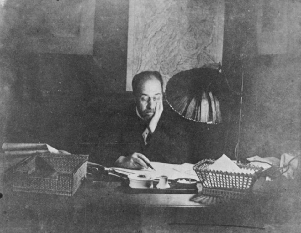Degas, Antoine - René de Gas am Lampenschirm (Zeno Fotografie)