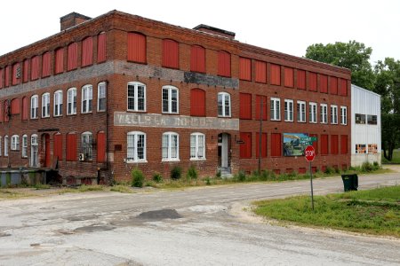 Delaware and Main - Louisiana, Missouri (41024771090)