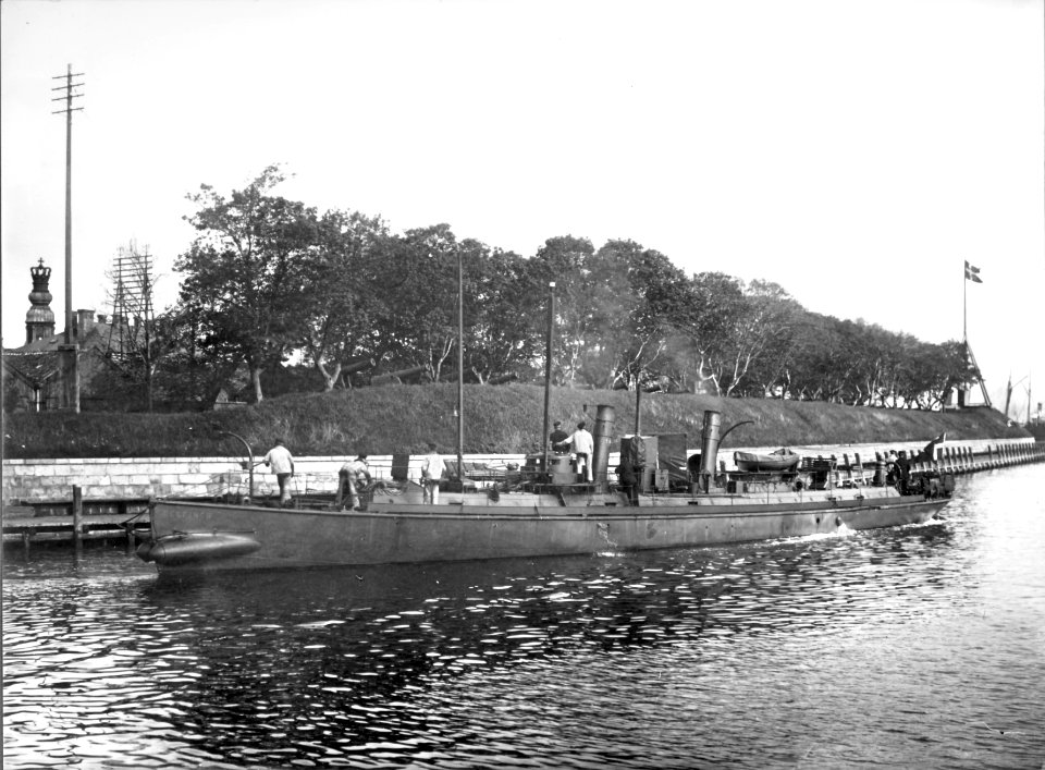 Delfinen after refit (AlbumB-138)