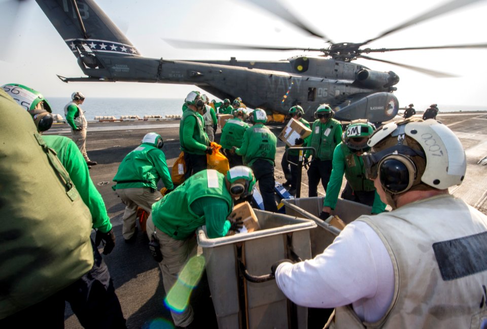Delivery at Sea 150813-N-TB410-369