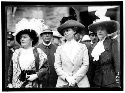 DEMOCRATIC NATIONAL CONVENTION. MRS. NORMAN E. MACK; MRS. WILLIAM H. TAFT; MRS. HUGH WALLACE LCCN2016863939