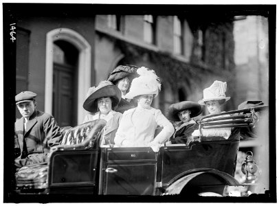 DEMOCRATIC NATIONAL CONVENTION. MRS. NORMAN E. MACK; MRS. A.J. DALY OF ALASKA; MRS. THOMAS TAGGART; MISS McCARTNEY; MRS. ROBERT CRAIN LCCN2016863886
