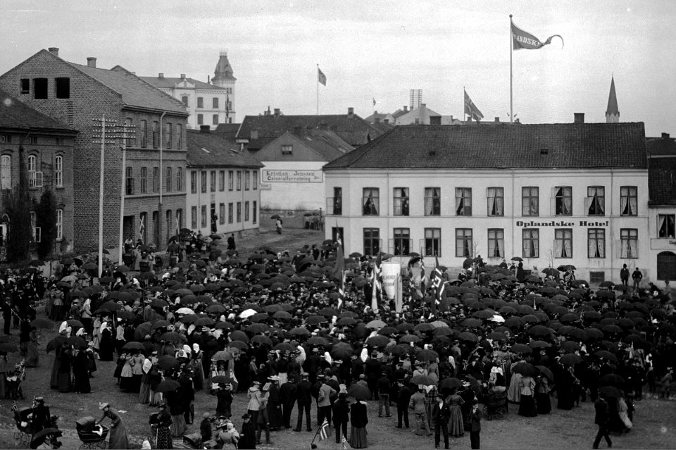 Demonstrasjon for alminnelig stemmerett 1893 2