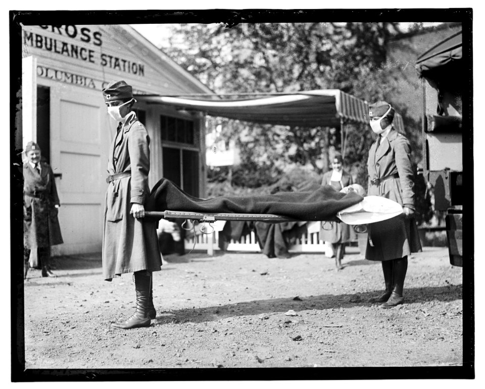 Demonstration at the Red Cross Emergency Ambulance Station in Washington, D.C., during the influenza pandemic of 1918 LCCN2016844534