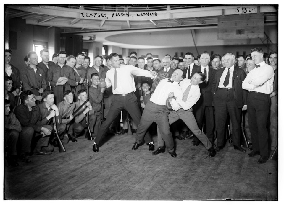 Dempsey, Houdini, Leonard (boxing) LCCN2014719541