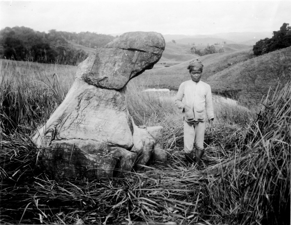 Den förstenade människan . Sulawesi. Indonesien - SMVK - 000264