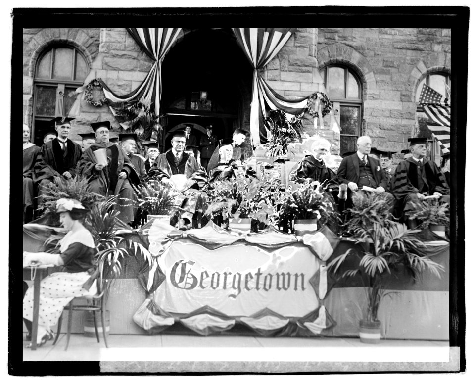 Denby at Georgetown College graduation, 1921 LOC npcc.04379