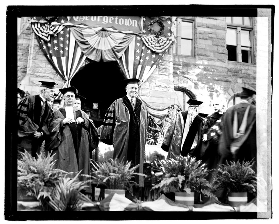 Denby at Georgetown College graduation, 1921, 6-14-21 LOC npcc.04383