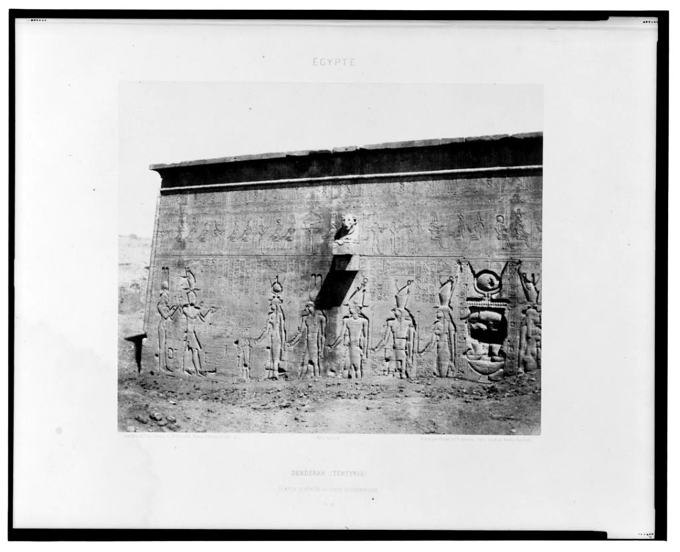 Dendérah (Tentyris) - Temple d'Athôr - face postérieure - Félix Teynard. LCCN2001695269