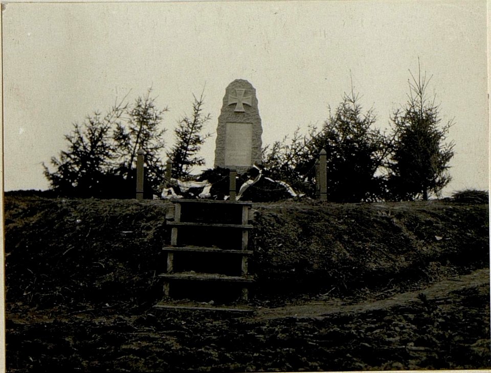 Denkmal für gefallene deutsche Helden in Siemikowze. (BildID 15523429)