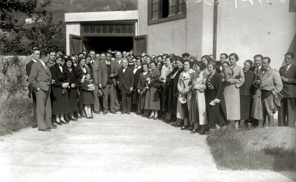 Diferentes personalidades en las Jornadas de Confraternidad Vasco-Catalana-Gallega, entre las se encuentran Juan Olasagasti, Buenaventura Elizondo, Telesforo Monzon, Teodoro Hernandorena,... (2 de 20) - Fondo Car-Kutxa Fototeka