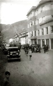 Diferentes personalidades en las Jornadas de Confraternidad Vasco-Catalana-Gallega, entre las se encuentran Juan Olasagasti, Buenaventura Elizondo, Telesforo Monzon, Teodoro Hernandorena,... (13 de 20) - Fondo Car-Kutxa Fototeka