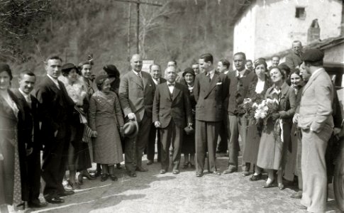 Diferentes personalidades en las Jornadas de Confraternidad Vasco-Catalana-Gallega, entre las se encuentran Juan Olasagasti, Buenaventura Elizondo, Telesforo Monzon, Teodoro Hernandorena,... (3 de 20) - Fondo Car-Kutxa Fototeka