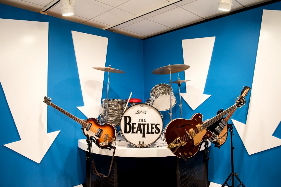 DIG13766-006 - Ladies and Gentlemen... the Beatles! exhibit at LBJ Presidential Library, Austin, TX, 2015-06-23 16.10.40