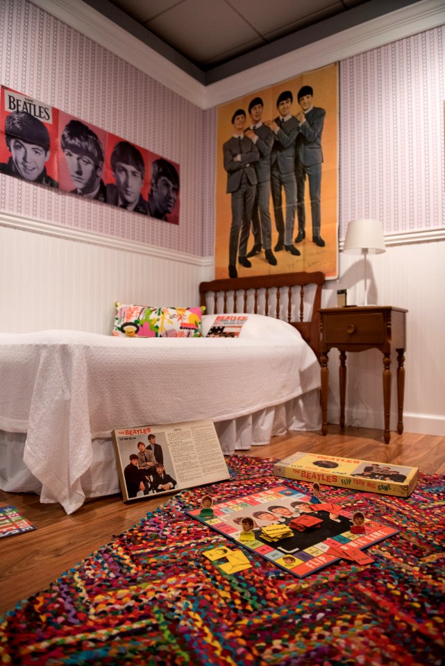 DIG13757-004 - Ladies and Gentlemen... the Beatles! exhibit at LBJ Presidential Library, Austin, TX, 2015-06-10 10.15.36