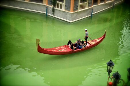 Restaurant river green