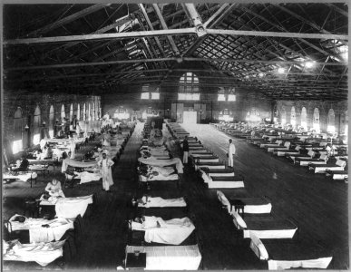 Dining hall at Fort Myer being used as a hospital during Spanish American War LCCN2004670776