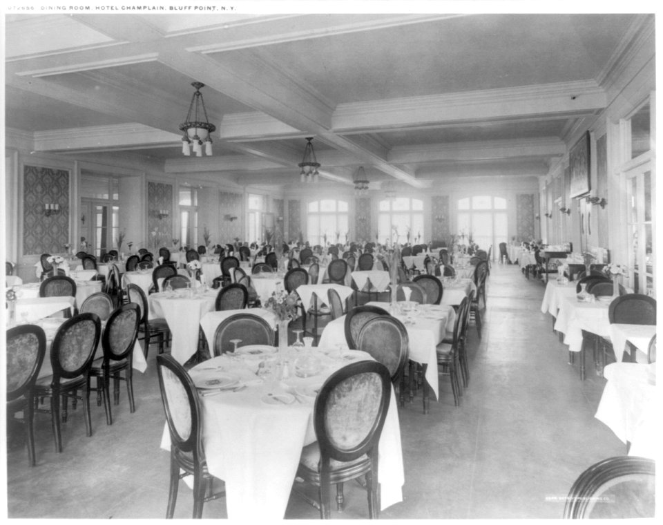Dining room, Hotel Champlain, Bluff Point, New York LCCN2016651330