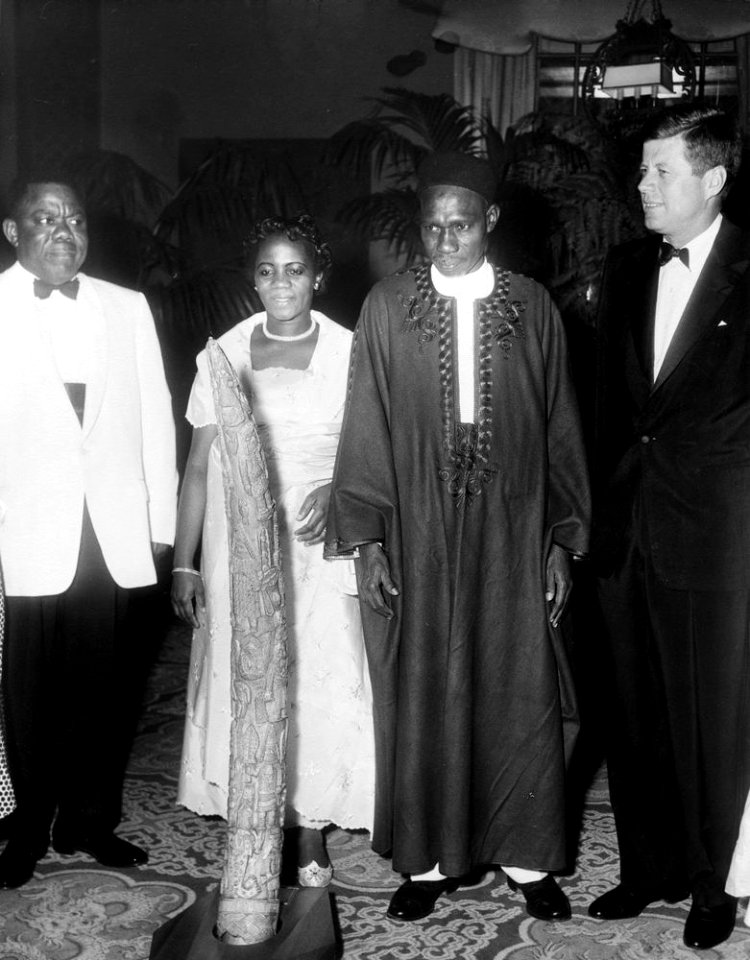Dinner in Honor of President Kennedy, Given by Abubakar Tafawa Balewa, Prime Minister of Nigeria (02)