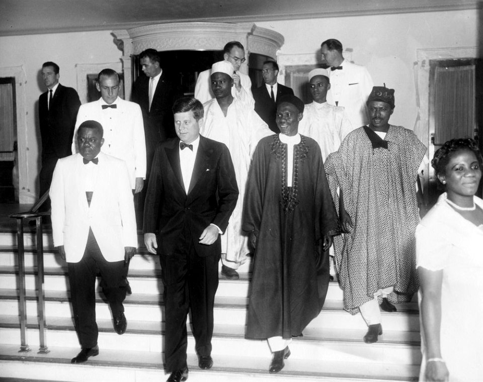 Dinner in Honor of President Kennedy, Given by Abubakar Tafawa Balewa, Prime Minister of Nigeria (01)