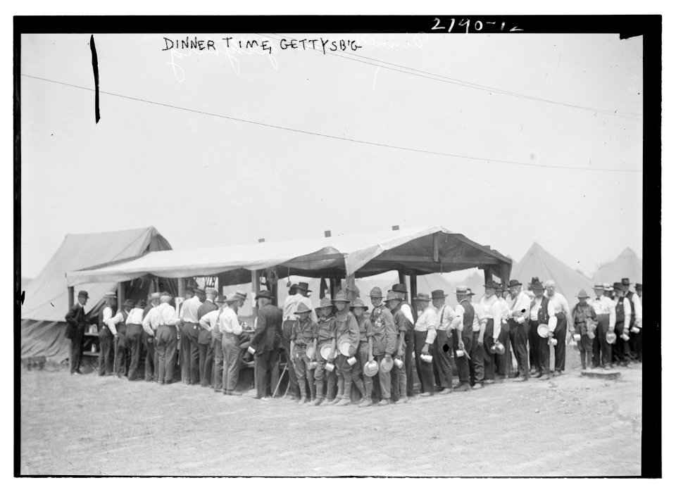 Dinner Time - Gettysburg LCCN2014693826