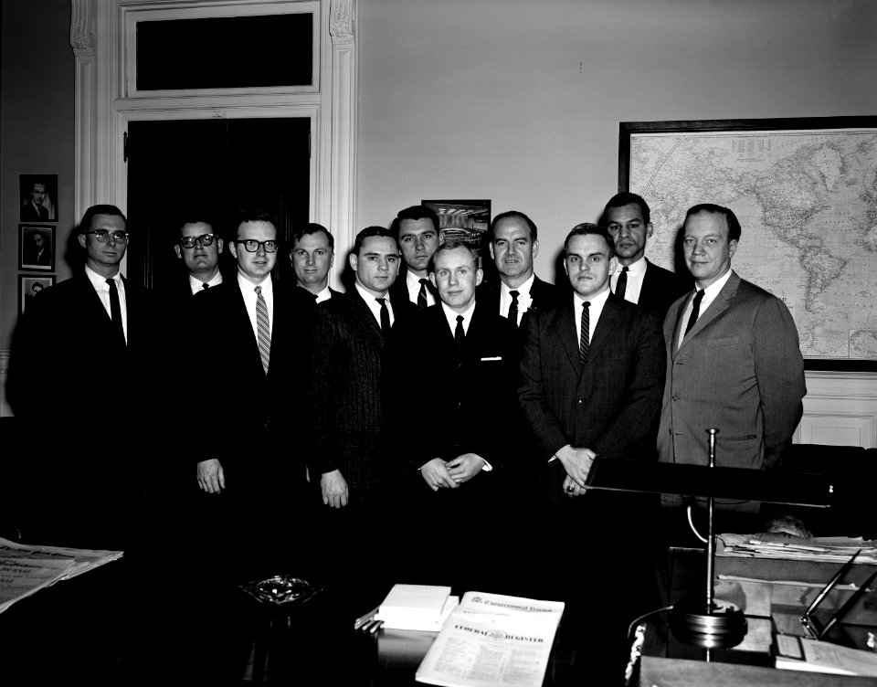 Director of Food for Peace, George McGovern, with Visitors (14193303964)