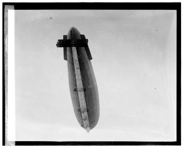 Dirigible LOC npcc.06056
