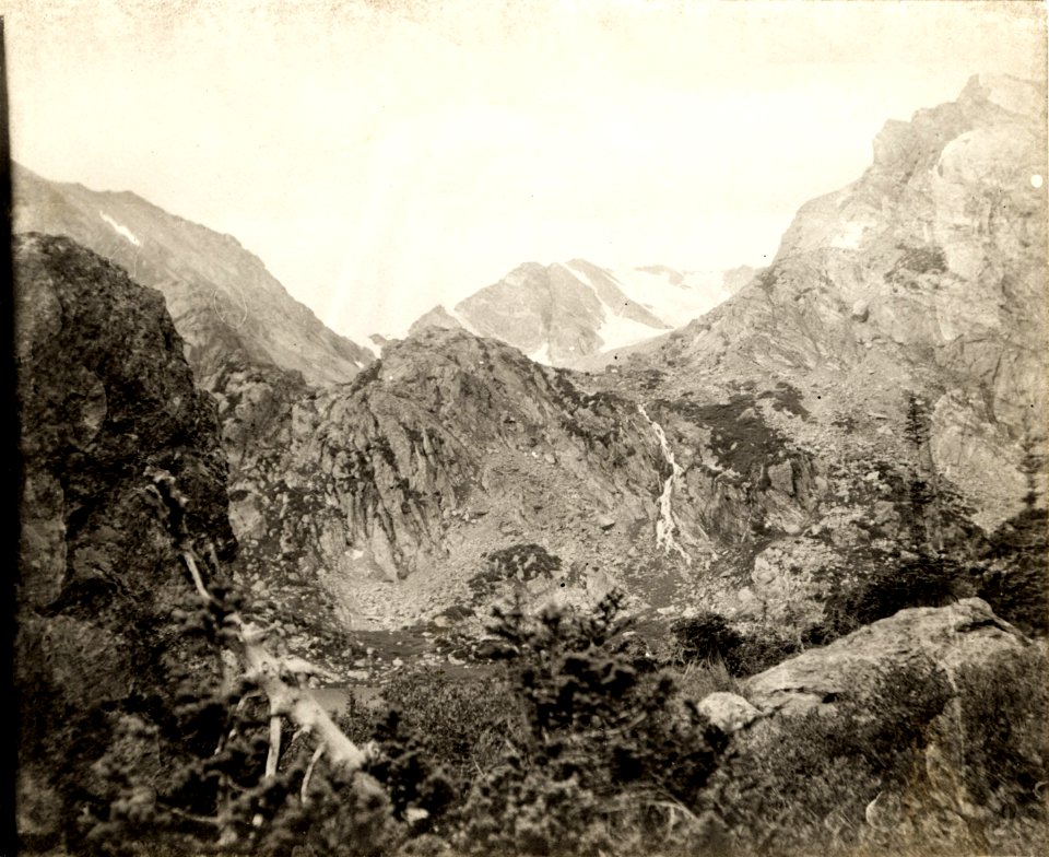 Disappearing fall tract to Arapaho glacier, 1904