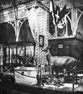 Disdéri, André Adolphe Eugène - In einer Pariser Ausstellung (Zeno Fotografie)