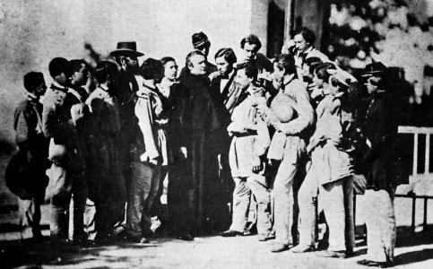 Disdéri, André Adolphe Eugène - Père d'Alzon und seine Schüler (Zeno Fotografie)