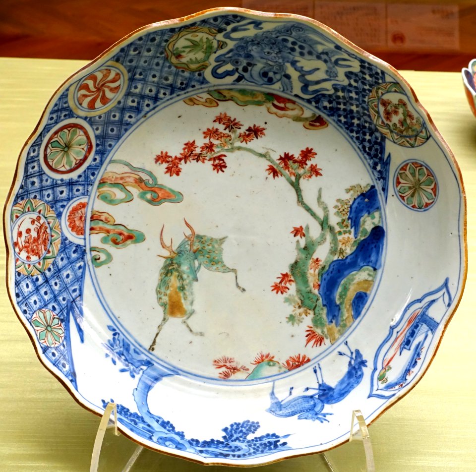Dish with landscape and deer design, Imari ware, Japan, Edo period, 1600s AD, porcelain with overglaze enamel - Tokyo National Museum - Tokyo, Japan - DSC09389
