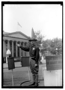 DISTRICT OF COLUMBIA; TRAFFIC. SOLDIER TRAFFIC POLICEMAN, 15TH AND NEW YORK AVENUE LCCN2016869468 photo