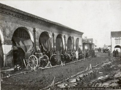 Div.-Bäckerei im eroberten italien. Gebiet 10.1.18. (BildID 15613627)