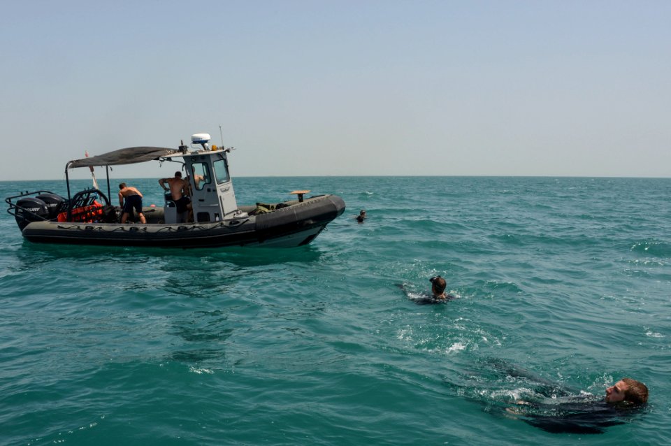 Dive training 130723-N-AZ907-121