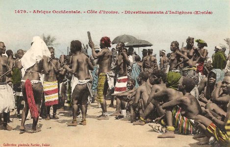 Divertissements d'indigènes (Ebriés) (Côte d'Ivoire)