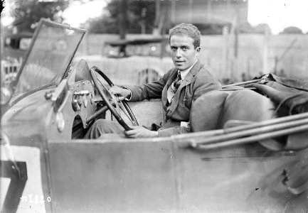 18-7-25, Montlhéry (i.e. autodrome de Linas-Montlhéry), Grand prix de (voitures de) tourisme, d'Aulan sur E.H.P. - (photographie de presse) - (Agence Rol)