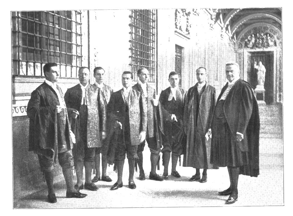 180 Sedia gestatoria bearers