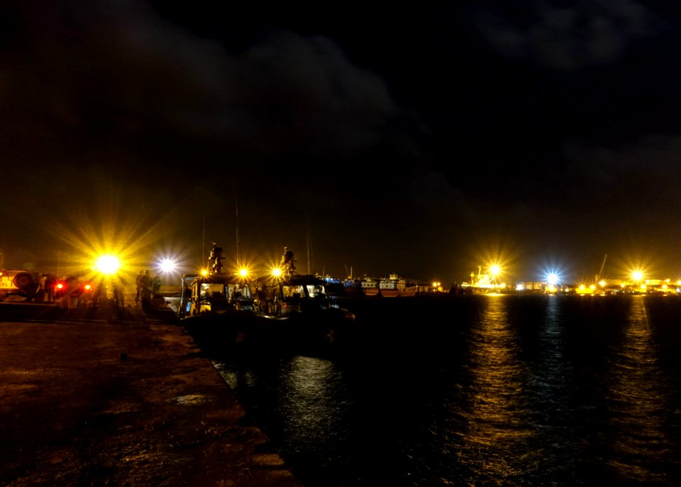 180209-N-FD185-4954 (40381724721)