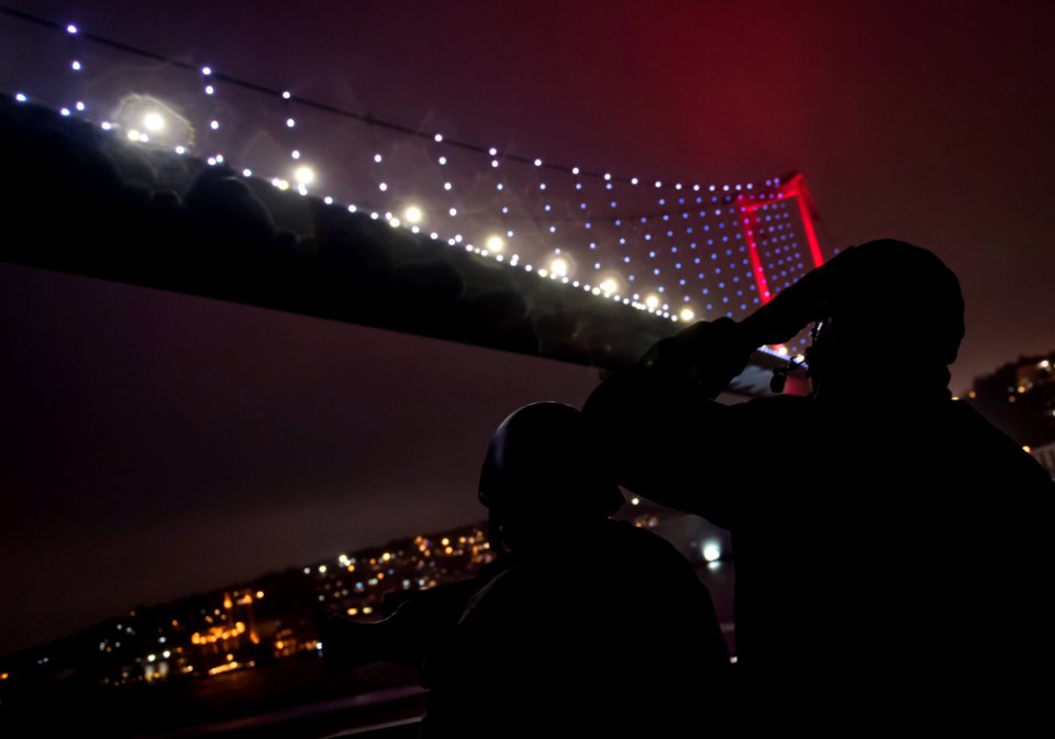 180216-N-RG482-285 (25442313967)