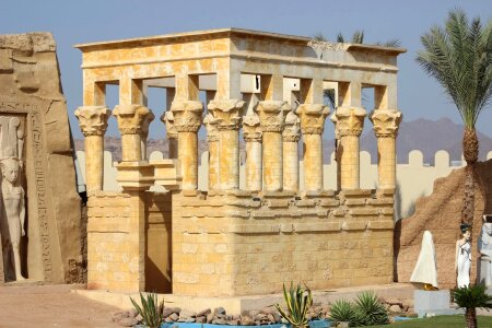 Land lot archaeological site outdoor structure